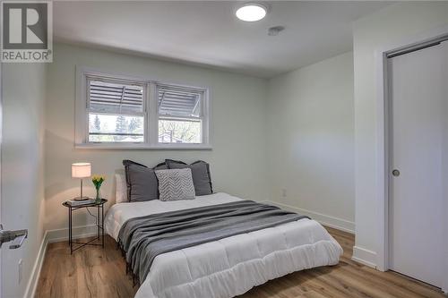 363 Mcneill Boulevard, Sudbury, ON - Indoor Photo Showing Bedroom