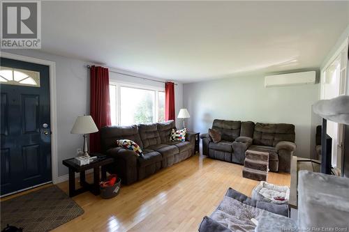 199 Mark Drive, Saint John, NB - Indoor Photo Showing Living Room