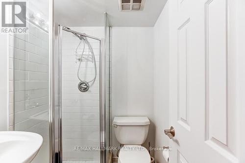 911 - 230 King Street E, Toronto (Moss Park), ON - Indoor Photo Showing Bathroom