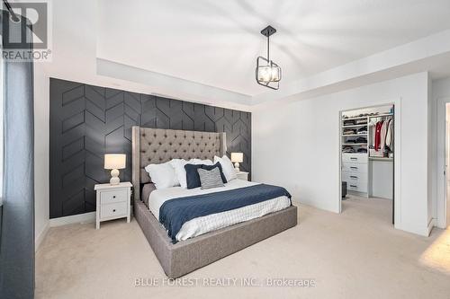 248 Middleton Avenue, London, ON - Indoor Photo Showing Bedroom