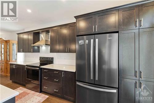 219 Pingwi Place, Ottawa, ON - Indoor Photo Showing Kitchen With Upgraded Kitchen