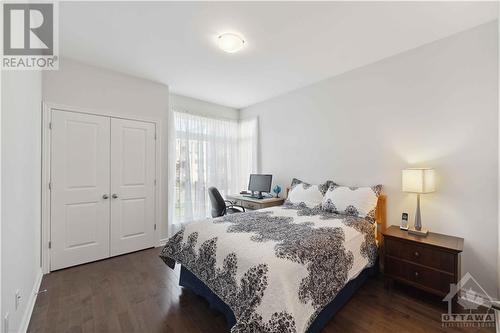 219 Pingwi Place, Ottawa, ON - Indoor Photo Showing Bedroom