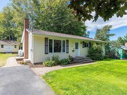 42 Evergreen Avenue  New Minas, NS B4N 4J5