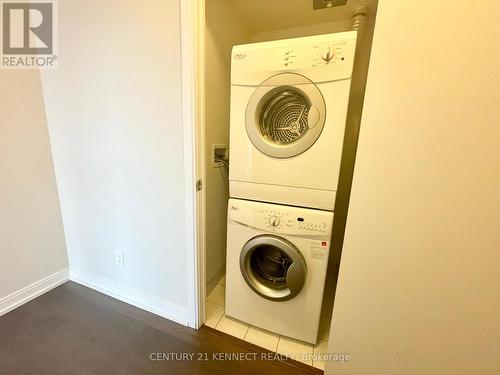 1703 - 255 Village Green Square, Toronto, ON - Indoor Photo Showing Laundry Room