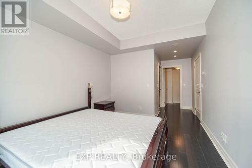 913E - 8110 Birchmount Road, Markham (Unionville), ON - Indoor Photo Showing Bedroom