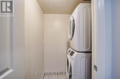 913E - 8110 Birchmount Road, Markham (Unionville), ON - Indoor Photo Showing Laundry Room