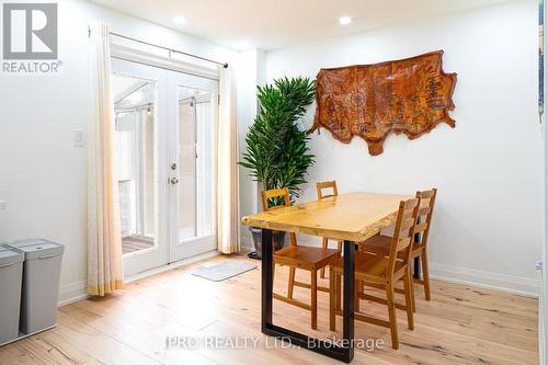 1021 Anna Maria Avenue, Innisfil, ON - Indoor Photo Showing Dining Room