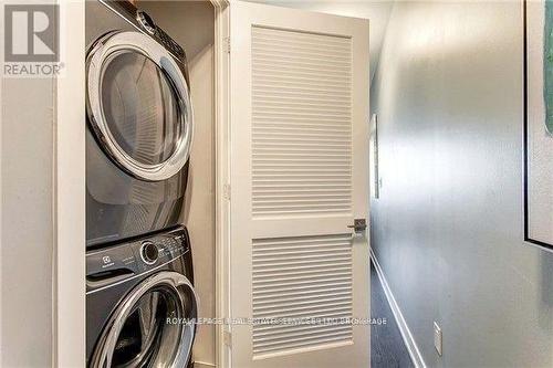 1001 - 4633 Glen Erin Drive, Mississauga (Central Erin Mills), ON - Indoor Photo Showing Laundry Room