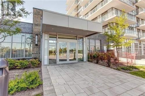 1001 - 4633 Glen Erin Drive, Mississauga (Central Erin Mills), ON - Outdoor