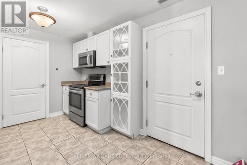 113 - 6350 Dorchester Road E, Niagara Falls (Dorchester), ON - Indoor Photo Showing Kitchen