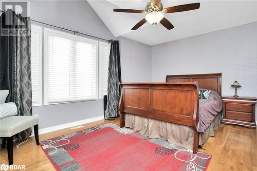 342 South Leaksdale Circle, London, ON - Indoor Photo Showing Bedroom