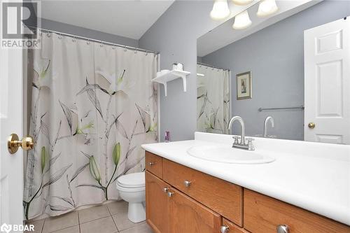 342 South Leaksdale Circle, London, ON - Indoor Photo Showing Bathroom