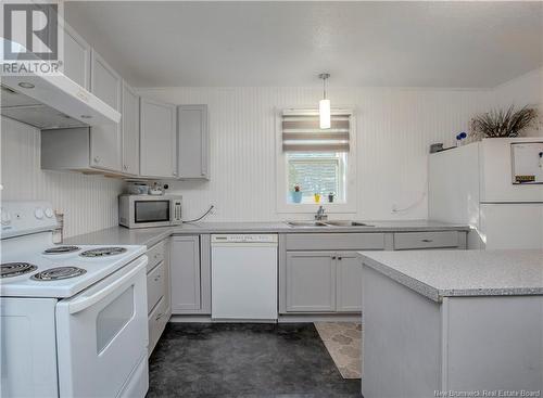 15 Moffatt Lane, Sackville, NB - Indoor Photo Showing Kitchen