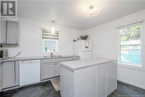 15 Moffatt Lane, Sackville, NB - Indoor Photo Showing Kitchen