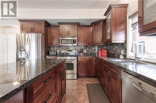 3436 Edna Street, Chelmsford, ON - Indoor Photo Showing Kitchen With Double Sink With Upgraded Kitchen