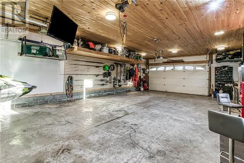 3436 Edna Street, Chelmsford, ON - Indoor Photo Showing Garage