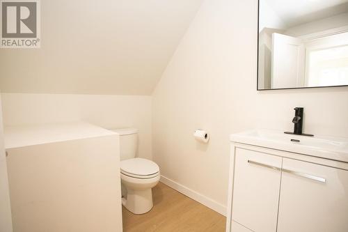 193 Kohler St, Sault Ste. Marie, ON - Indoor Photo Showing Bathroom