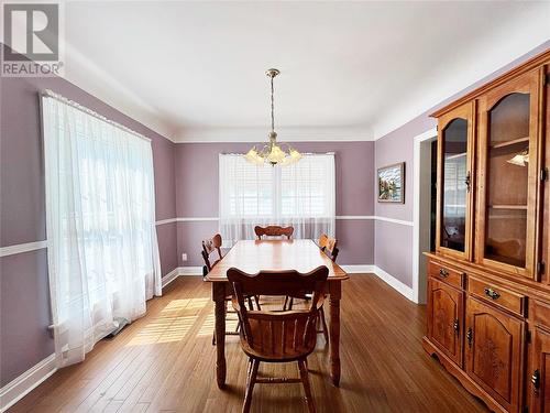 730 London Road, Sarnia, ON - Indoor Photo Showing Dining Room