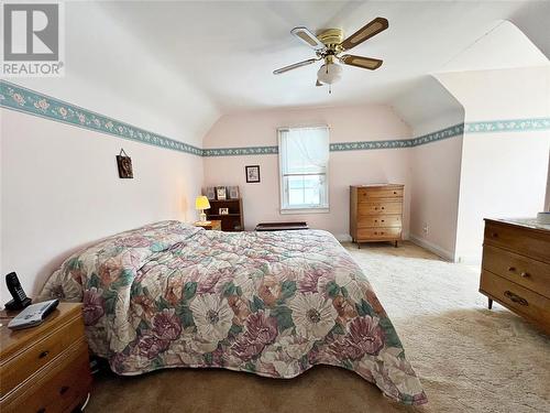 730 London Road, Sarnia, ON - Indoor Photo Showing Bedroom