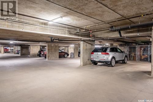 117 5301 Universal Crescent, Regina, SK - Indoor Photo Showing Garage