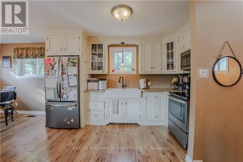 18233 Glen Road, South Glengarry, ON - Indoor Photo Showing Kitchen