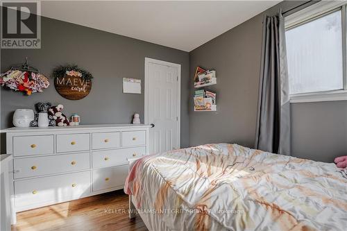 18233 Glen Road, South Glengarry, ON - Indoor Photo Showing Bedroom