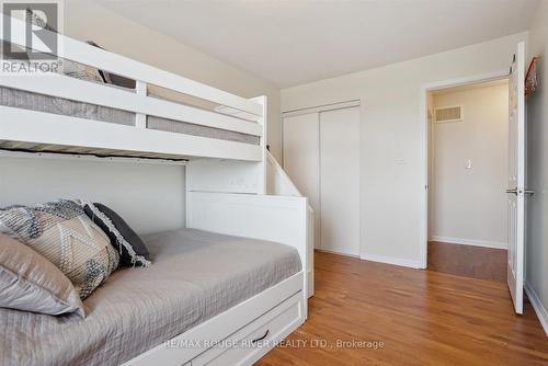 2444 William Jackson Drive, Pickering (Duffin Heights), ON - Indoor Photo Showing Bedroom