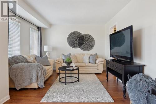 2444 William Jackson Drive, Pickering (Duffin Heights), ON - Indoor Photo Showing Living Room