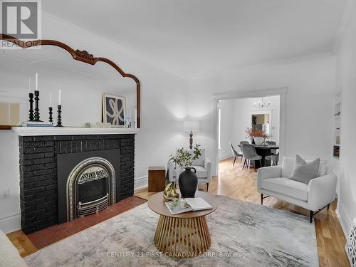 559 St James Street, London, ON - Indoor Photo Showing Living Room With Fireplace