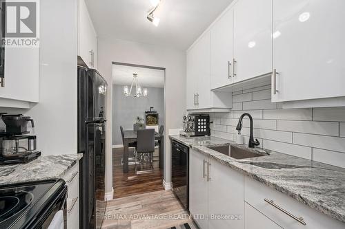 304 - 727 Deveron Crescent, London, ON - Indoor Photo Showing Kitchen With Upgraded Kitchen