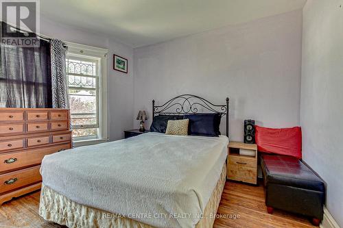 51 East Street, St. Thomas, ON - Indoor Photo Showing Bedroom