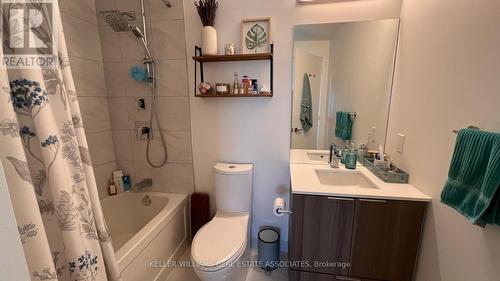 1108 - 30 Ordnance Street, Toronto (Niagara), ON - Indoor Photo Showing Bathroom