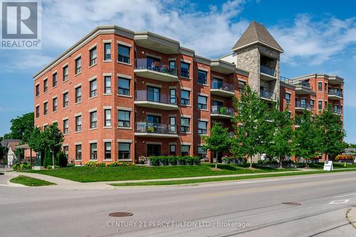 408 - 58 Glenelg Street W, Kawartha Lakes, ON - Outdoor With Facade