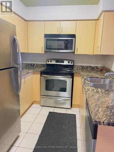 3303 - 4968 Yonge Street, Toronto, ON - Indoor Photo Showing Kitchen With Double Sink