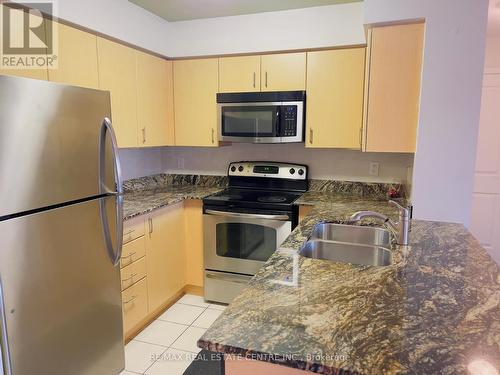 3303 - 4968 Yonge Street, Toronto, ON - Indoor Photo Showing Kitchen With Double Sink With Upgraded Kitchen