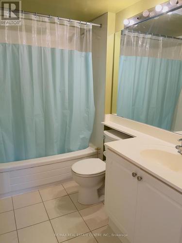 3303 - 4968 Yonge Street, Toronto, ON - Indoor Photo Showing Bathroom