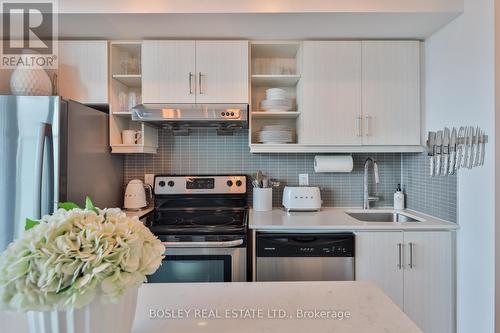 Lph 10 - 160 Vanderhoof Avenue, Toronto (Leaside), ON - Indoor Photo Showing Kitchen