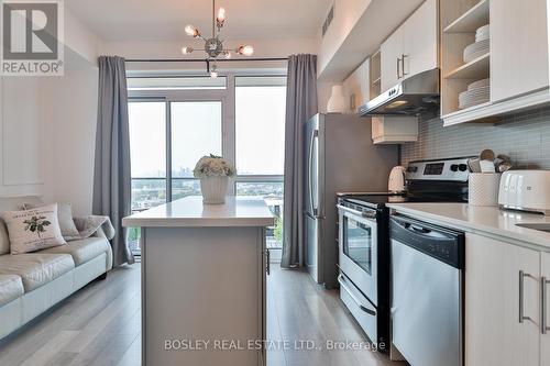 Lph 10 - 160 Vanderhoof Avenue, Toronto (Leaside), ON - Indoor Photo Showing Kitchen