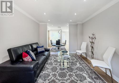 32 Noake Crescent, Ajax, ON - Indoor Photo Showing Living Room