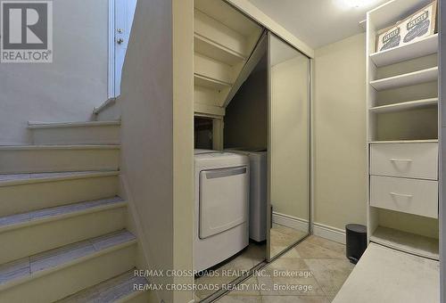 588 Brimley Road, Toronto, ON - Indoor Photo Showing Laundry Room