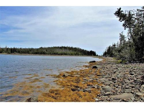 Lot 72 Hapes Point Road, Ecum Secum, NS 