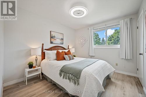 5 Burk Court, Clarington (Bowmanville), ON - Indoor Photo Showing Bedroom