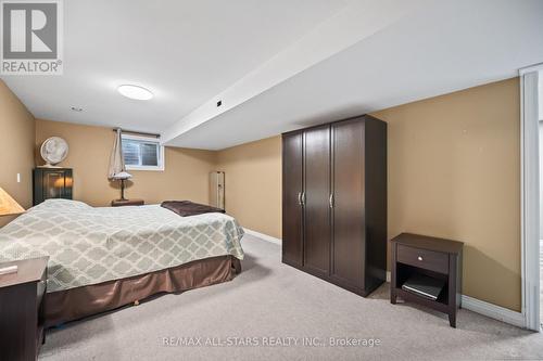 5 Burk Court, Clarington (Bowmanville), ON - Indoor Photo Showing Bedroom