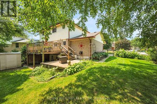 5 Burk Court, Clarington (Bowmanville), ON - Outdoor With Backyard With Exterior