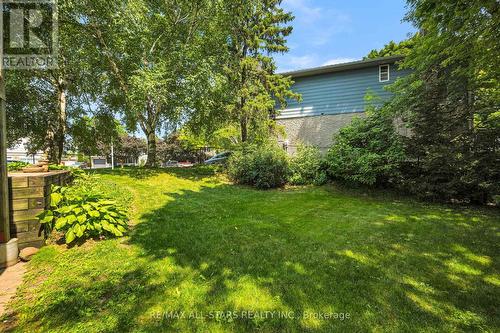 5 Burk Court, Clarington (Bowmanville), ON - Outdoor