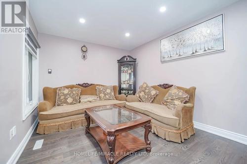 92 Kruger Road, Markham, ON - Indoor Photo Showing Living Room