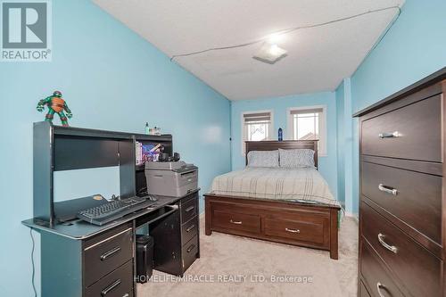 92 Kruger Road, Markham, ON - Indoor Photo Showing Bedroom