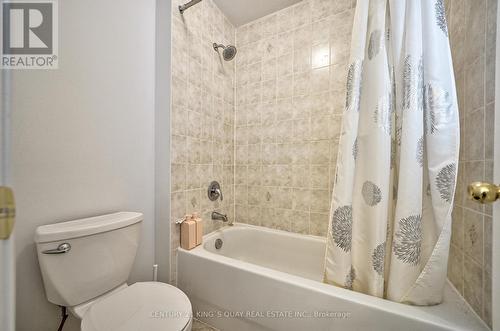 816 Millard Street, Whitchurch-Stouffville, ON - Indoor Photo Showing Bathroom