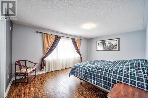 816 Millard Street, Whitchurch-Stouffville, ON - Indoor Photo Showing Bedroom