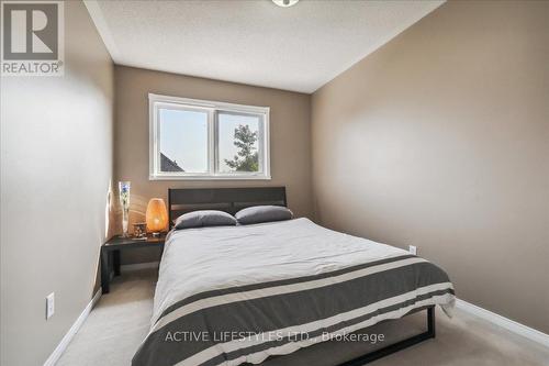 455 Barondale Drive, Mississauga (Hurontario), ON - Indoor Photo Showing Bedroom